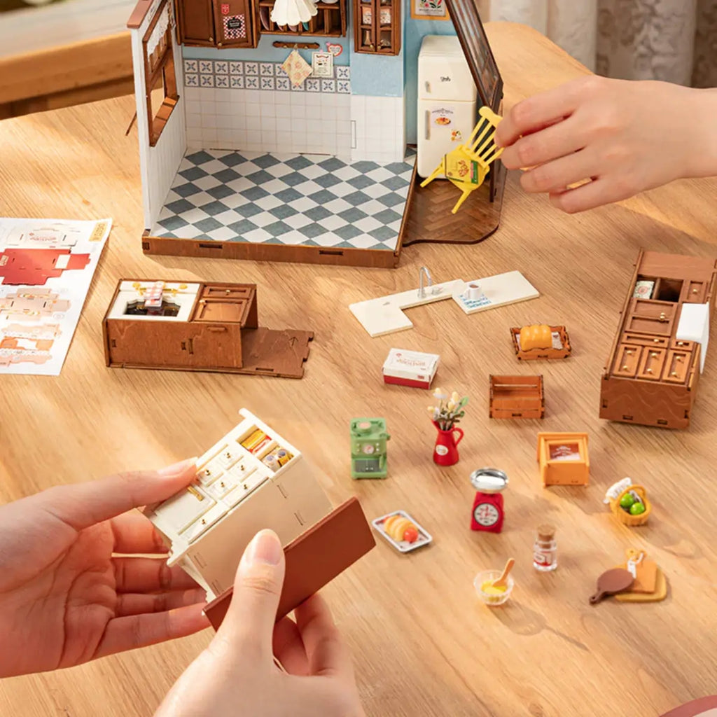 Baking Kitchen DIY Miniature House Kit