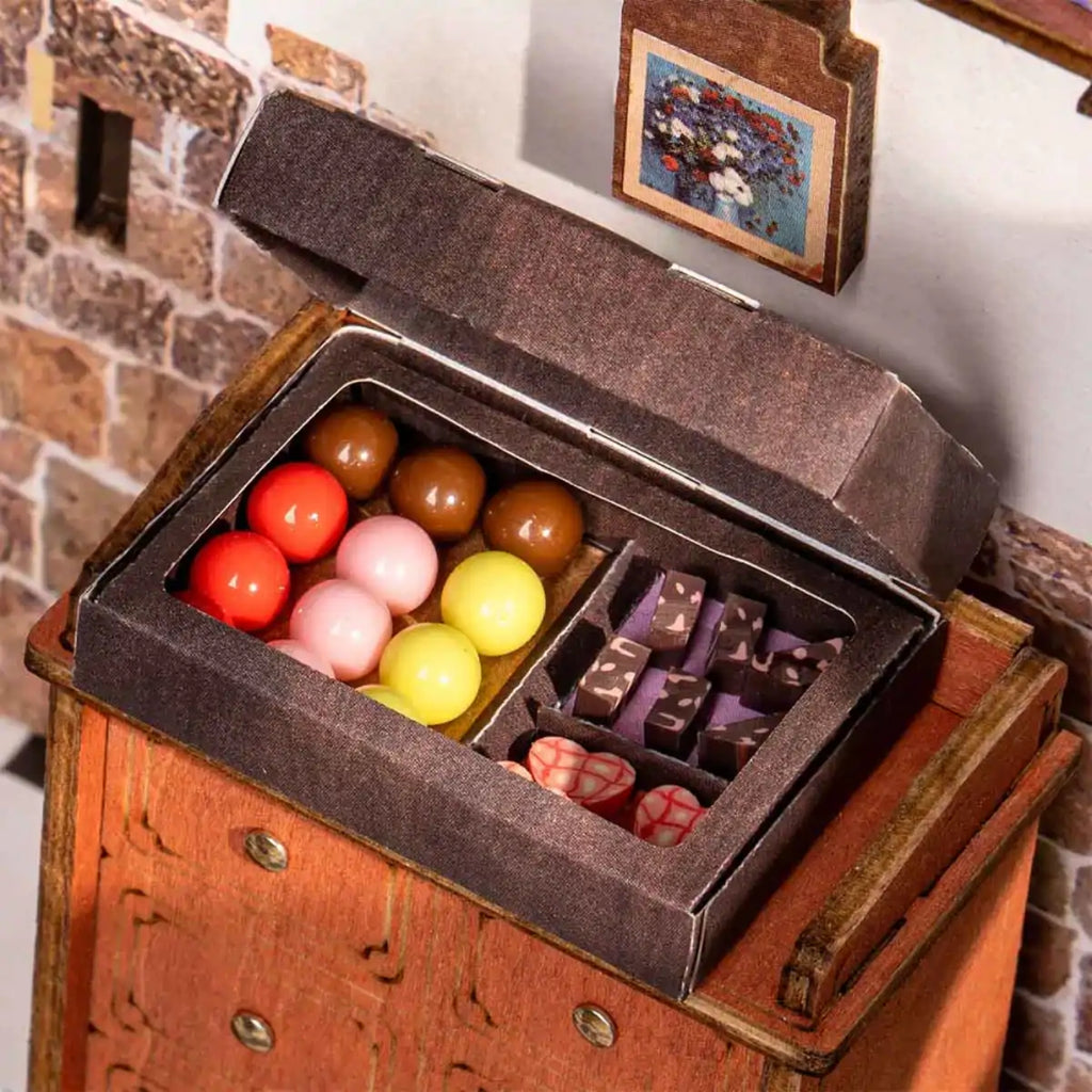 Henry's Chocolate DIY Miniature House Kit