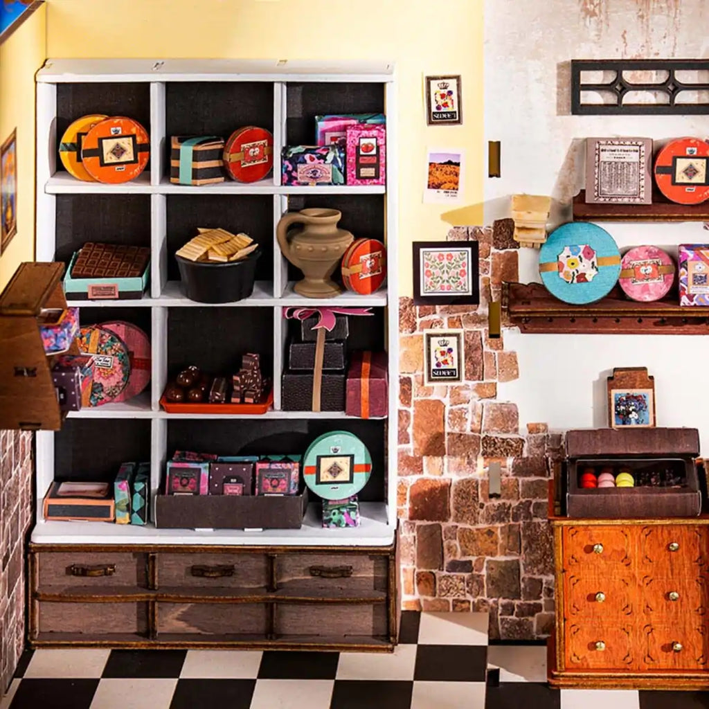 Henry's Chocolate DIY Miniature House Kit