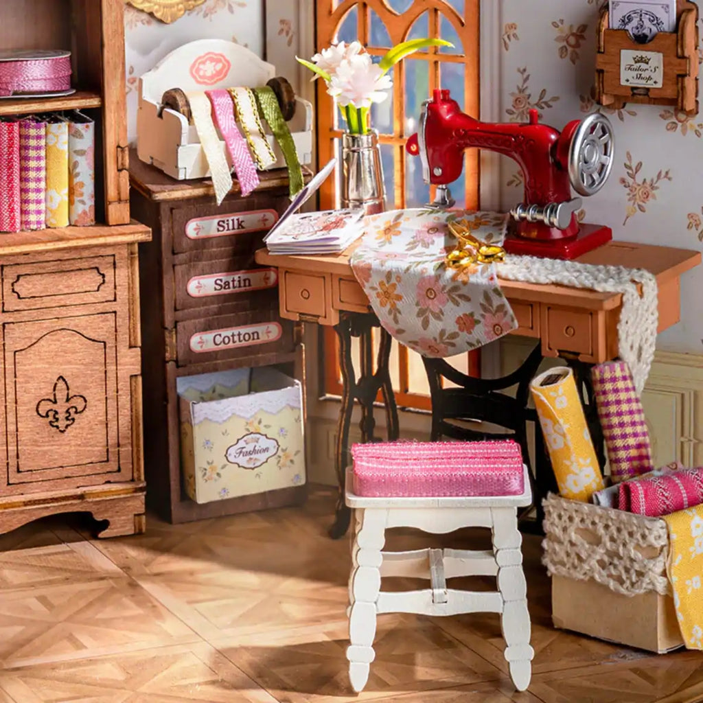 Elsa's Tailoring DIY Miniature House Kit