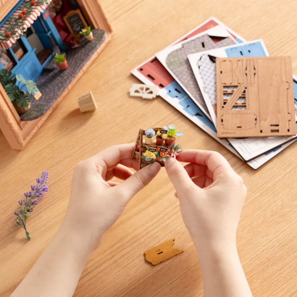 Daily Fresh Flower DIY Miniature House Kit