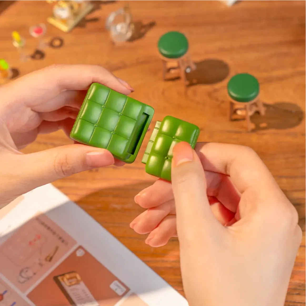 Leisurely Cheers Bar DIY Miniature House Kit
