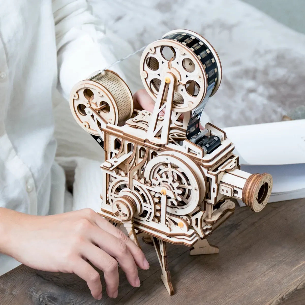 Vitascope Movie Projector Mechanical 3D Wooden Puzzle