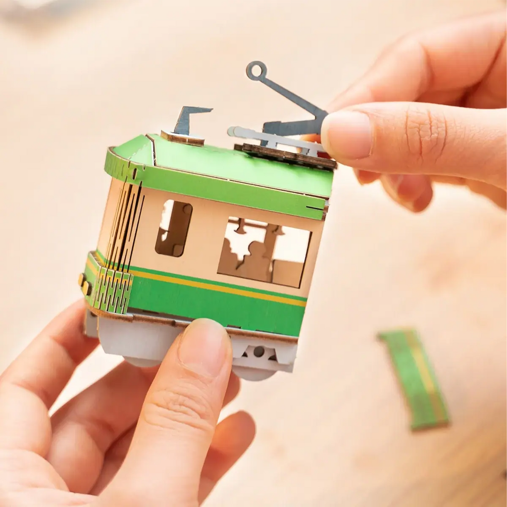 Sakura Densya DIY Book Nook Kit
