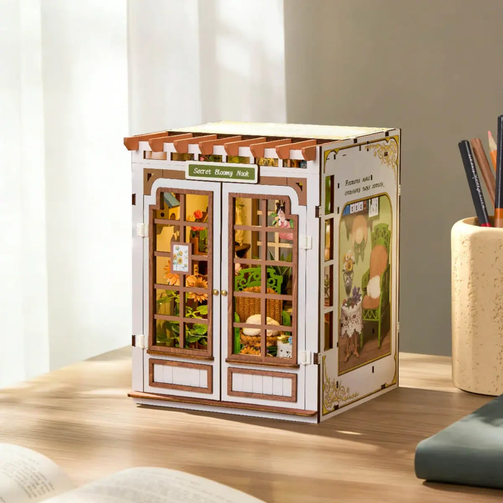 Secret Bloomy Nook DIY Book Nook Kit