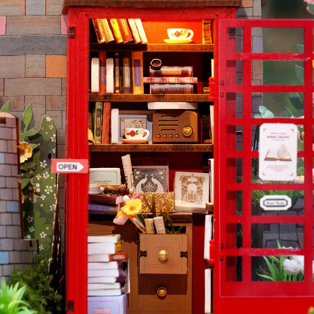 Blossom Book Booth 3D Wooden Puzzle